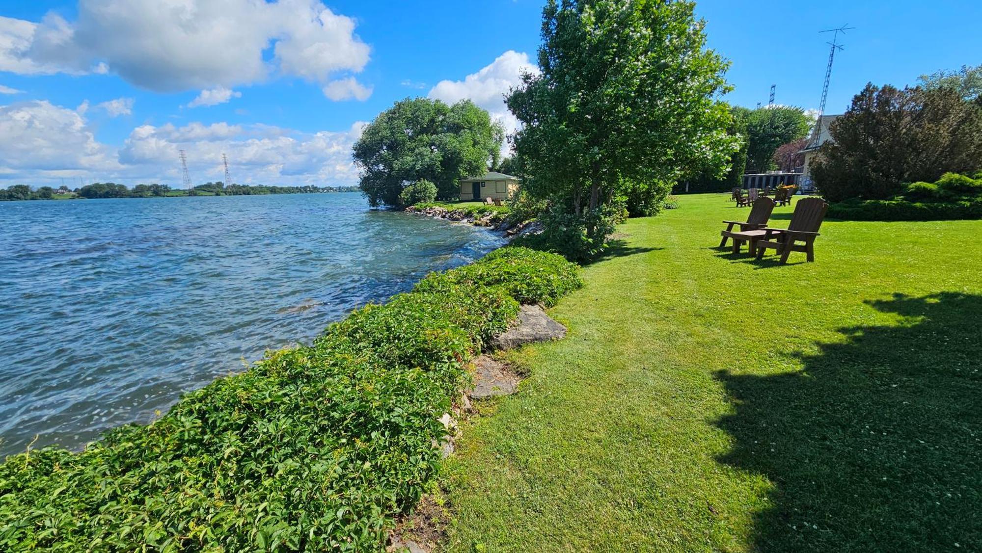 Hotel Oasis Lac St-Louis Salaberry-de-Valleyfield Exteriér fotografie