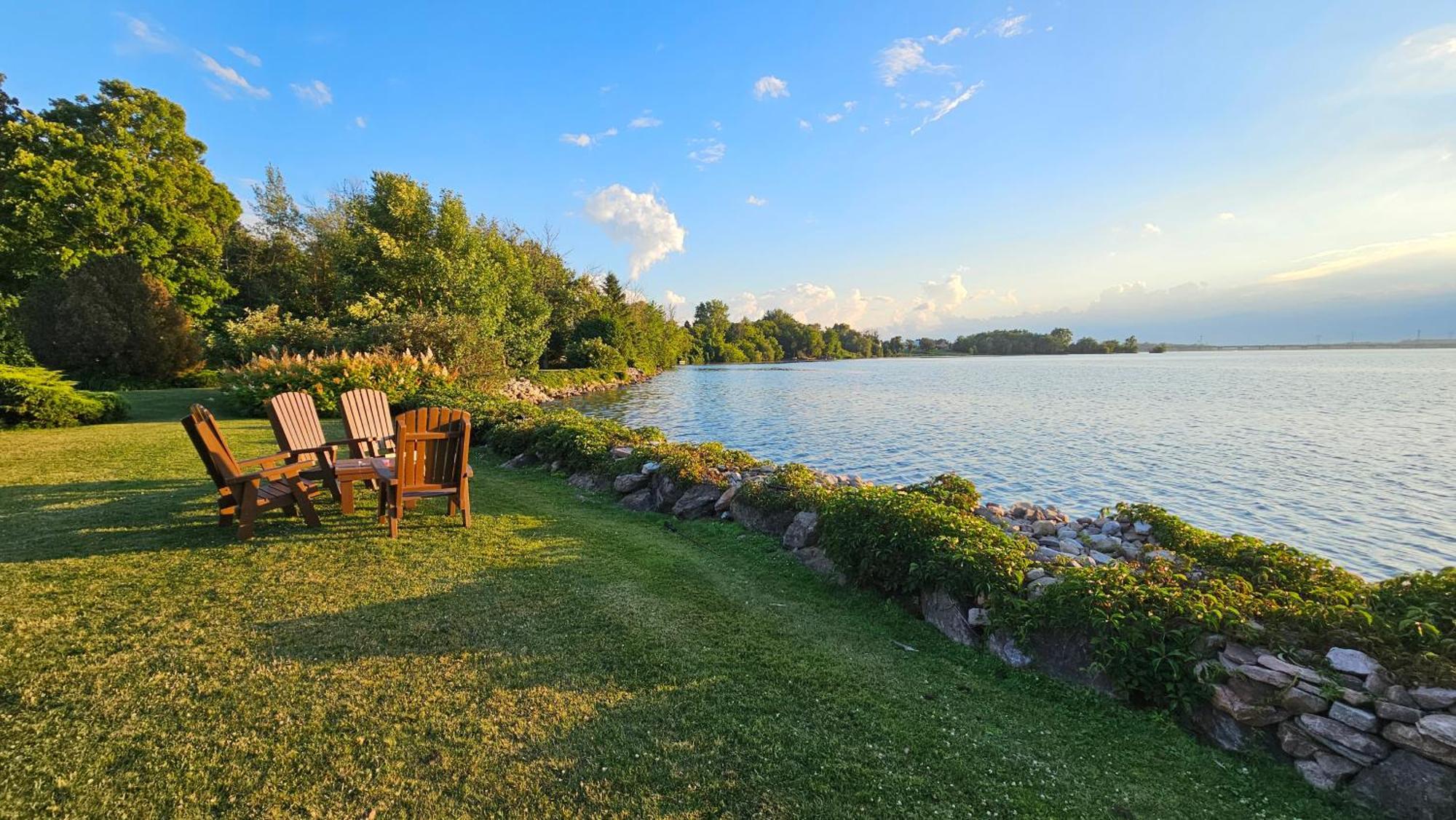 Hotel Oasis Lac St-Louis Salaberry-de-Valleyfield Exteriér fotografie