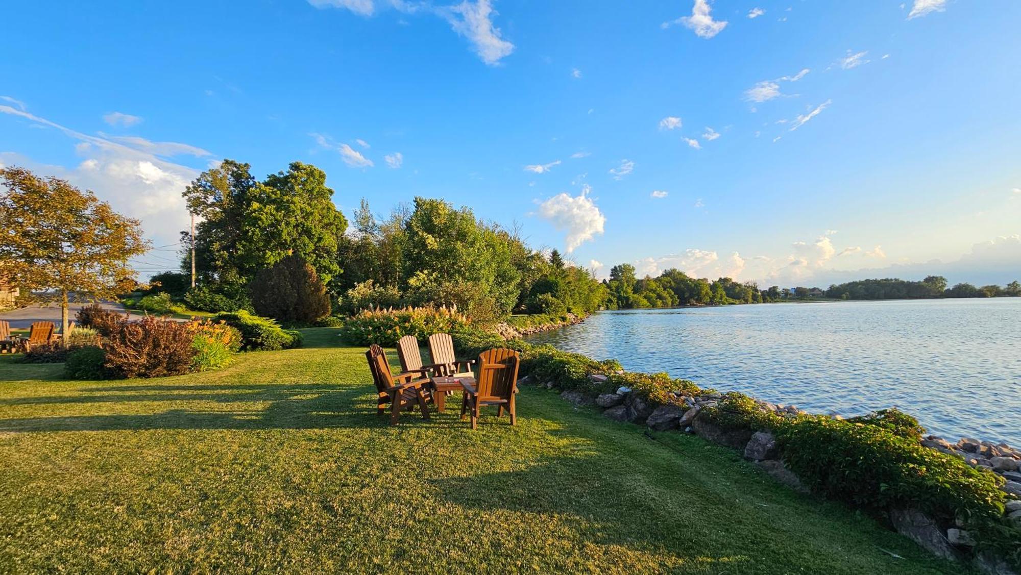 Hotel Oasis Lac St-Louis Salaberry-de-Valleyfield Exteriér fotografie