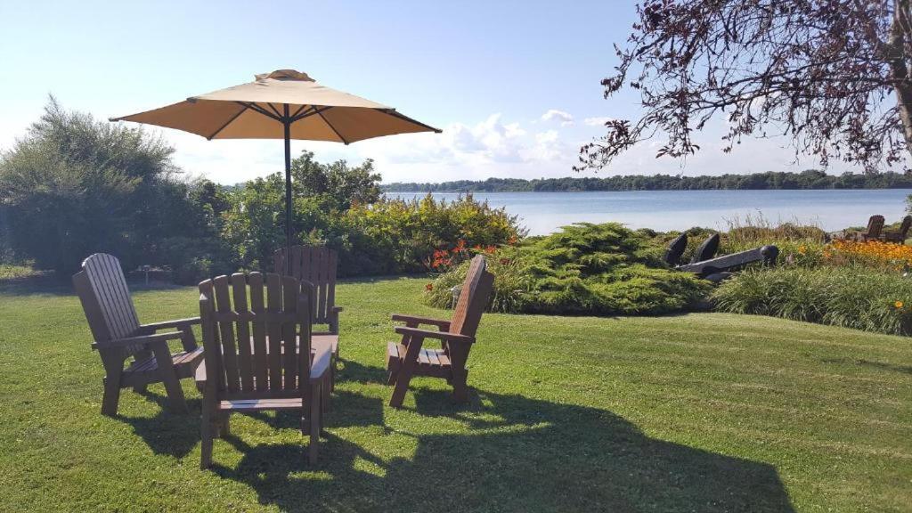 Hotel Oasis Lac St-Louis Salaberry-de-Valleyfield Exteriér fotografie