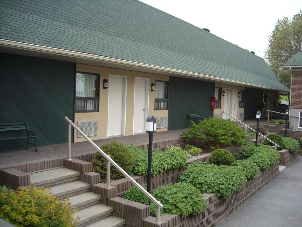 Hotel Oasis Lac St-Louis Salaberry-de-Valleyfield Exteriér fotografie