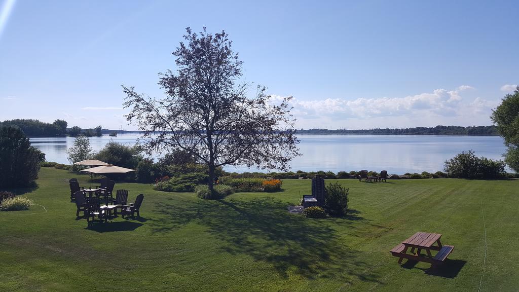 Hotel Oasis Lac St-Louis Salaberry-de-Valleyfield Exteriér fotografie